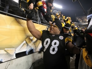 Ronald Martinez/Getty Images - Casey Hampton #98 Pittsburgh Steelers