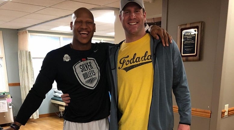 Pittsburgh Steelers linebacker Ryan Shazier regains feeling in his