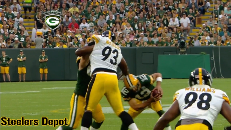 Daniel McCullers hitting Aaron Rodgers