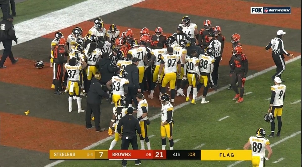 20 Steelers Fined For Thursday Night's Fight Steelers Depot