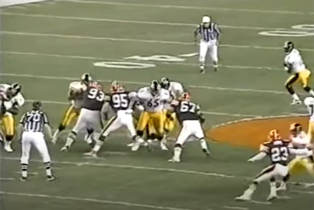 Steelers legend Alan Faneca still opens holes, allowing other to run to  daylight