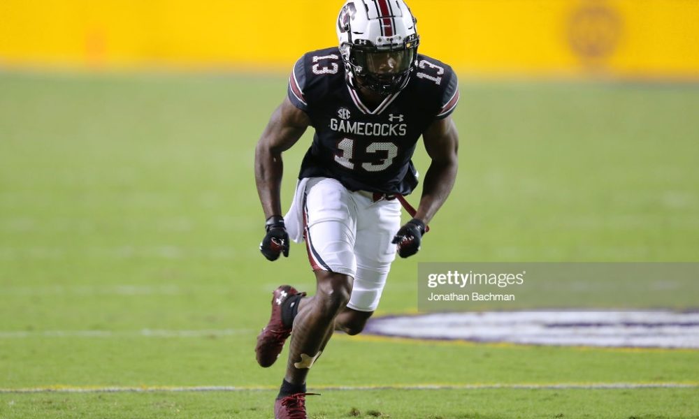 Shi Smith makes incredible one-handed TD grab for South Carolina