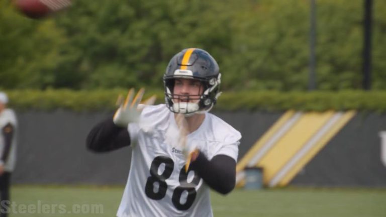 Steelers Sign 2021 Second Round Draft Pick, TE Pat Freiermuth ...