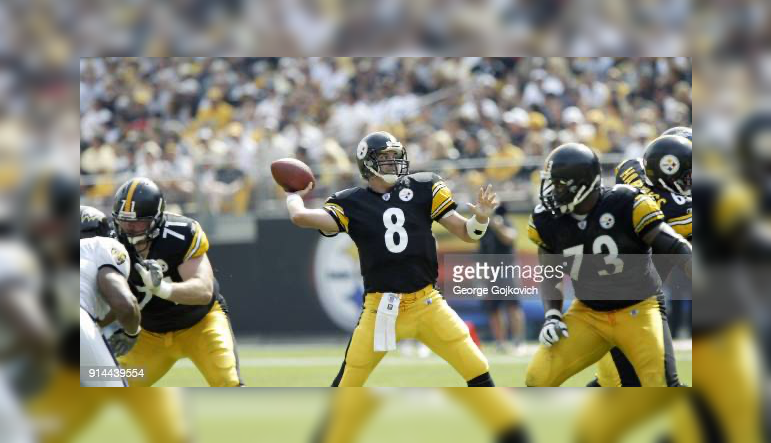 Quarterback Tommy Maddox of the Pittsburgh Steelers prior to a game