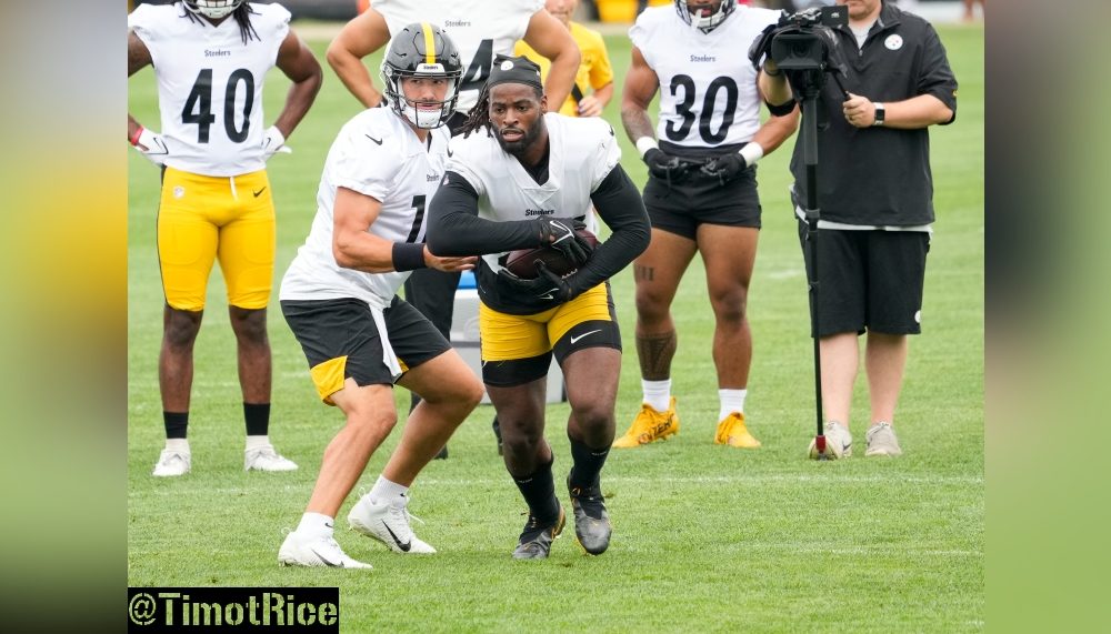 Pittsburgh Steelers RB Najee Harris Arrives at Training Camp