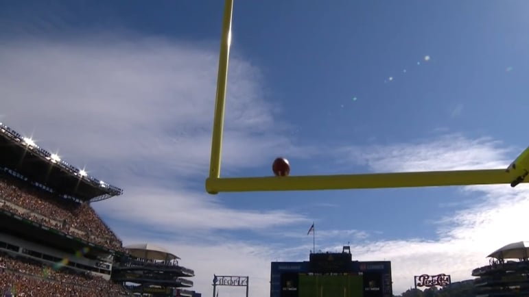 Field goal post narrow