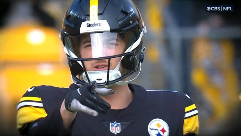 What's on Kenny Pickett's playlist? Looks like Steelers QB has turned to  'Hardo' to get hyped for Bills 