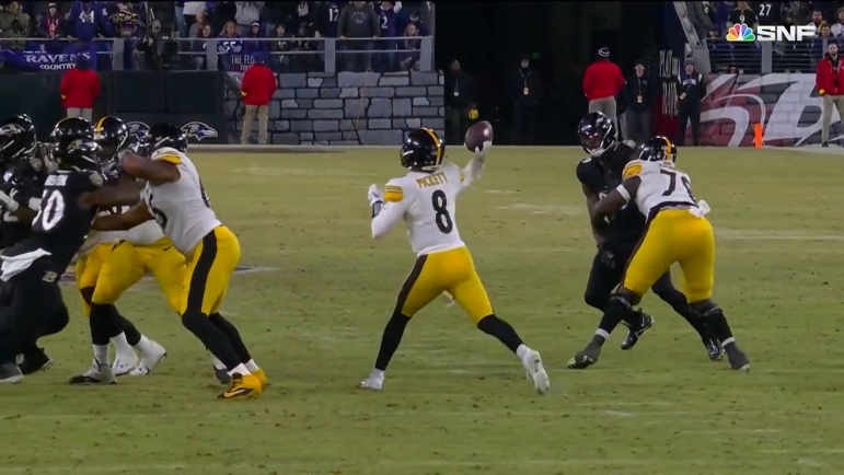 To get Kenny Pickett going, the Steelers got him moving