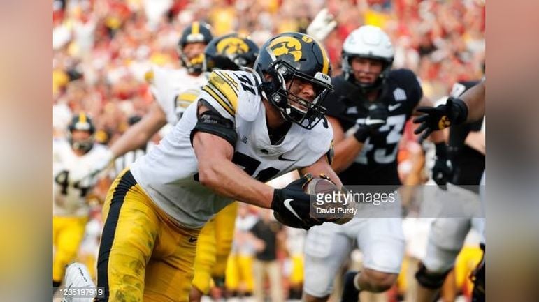 On3 on X: The Detriot Lions select Iowa LB Jack Campbell with the 18th  pick in the 2023 NFL Draft🔥  / X