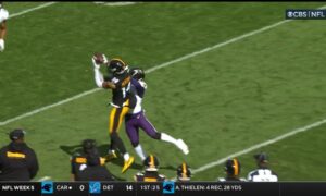 Steelers injury news: DT Larry Ogunjobi spotted in walking boot