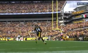 10 Years After Super Bowl XLIII TD Catch, Many Still Doubt Holmes Got Both  Feet Down - Steelers Depot