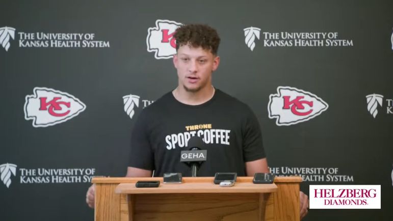 Patrick Mahomes Vows To Play Better This Christmas Than Last Year -  Steelers Depot