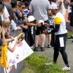 Russell Wilson fans Pittsburgh Steelers training camp