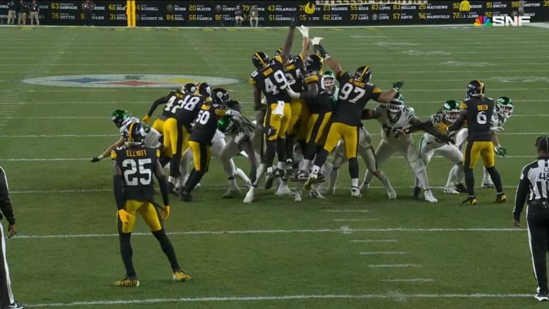 Watch: Steelers DL Dean Lowry Blocks Jets Field Goal - Steelers Depot