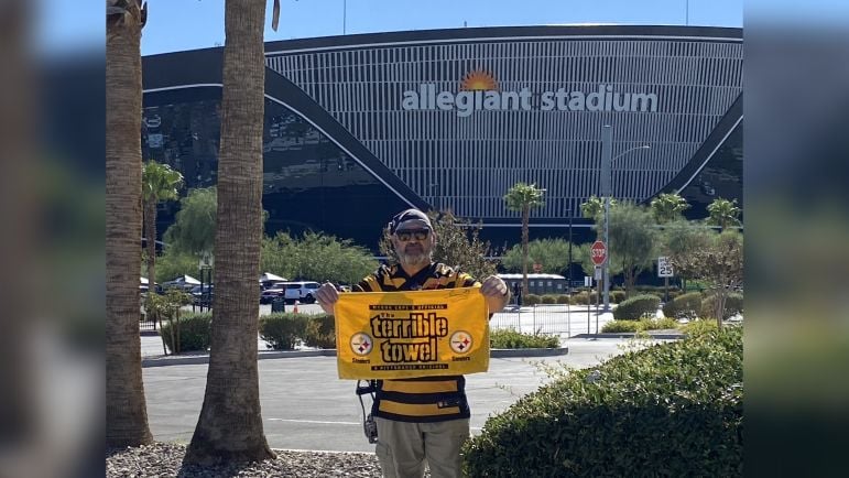 Steelers Fan Raiders