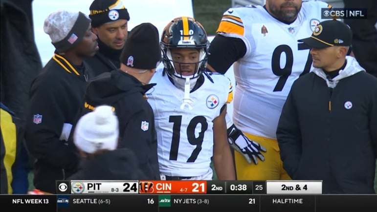 Steelers’ Calvin Austin III Ruled Out With Head Injury