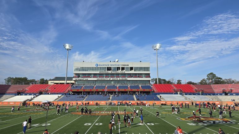 Senior Bowl practice