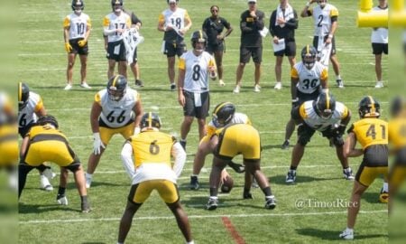 Rodgers Queen line of scrimmage