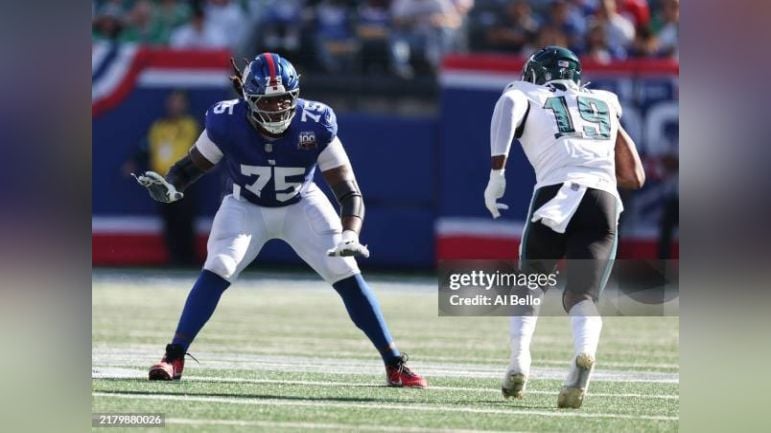 Steelers offensive tackle