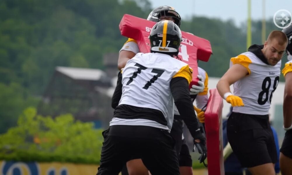 There’s A Noticeable Difference With Broderick Jones. And Not Just In His Play. There’s A Noticeable Difference With Broderick Jones. And Not Just In His Play.